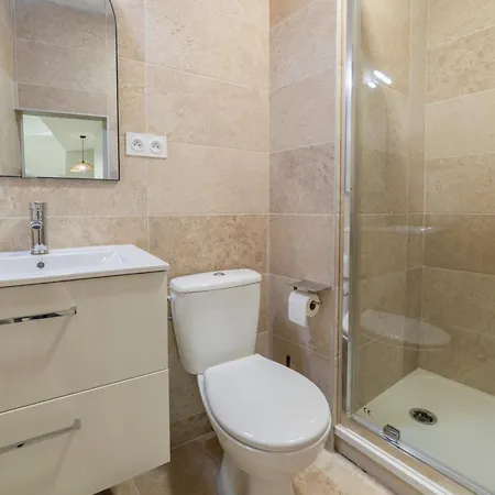 La Nimoise Elegant , Clim Maisoncarreeconciergerie *