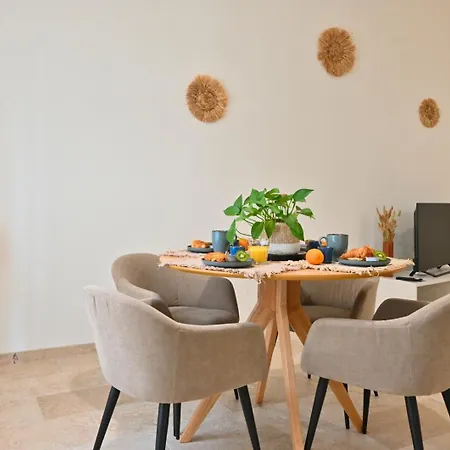 La Nimoise Elegant , Clim Maisoncarreeconciergerie * Ним
