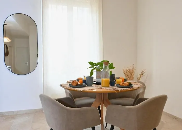 La Nimoise T2 Avec Climatisation Et Netflix Centre * Nîmes